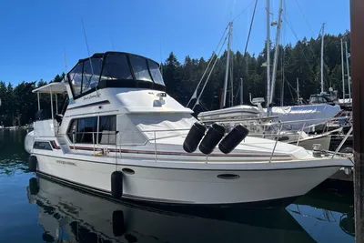 Prowler 12M Sundeck