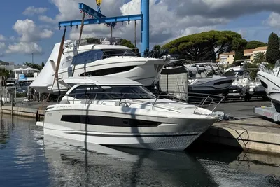 2017 Jeanneau Leader 36