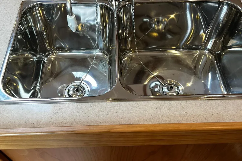 395 Yacht Photos Pics Stainless steel double sink on a Tartan 395 yacht, 2025 model.