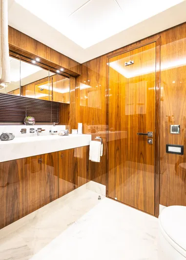 Seawater Yacht Photos Pics 