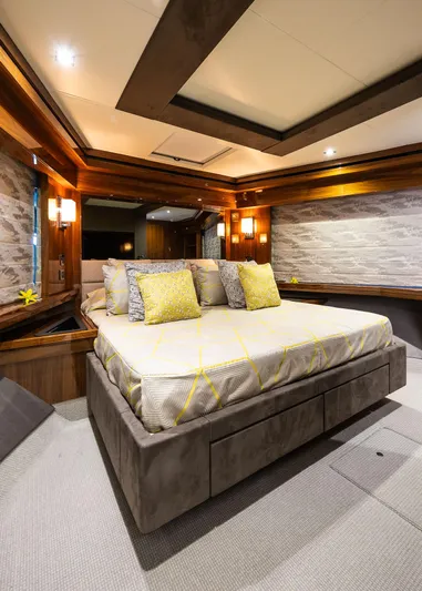 Seawater Yacht Photos Pics 