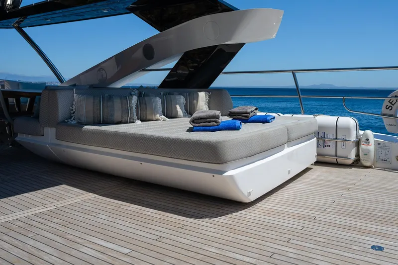 Seawater Yacht Photos Pics 