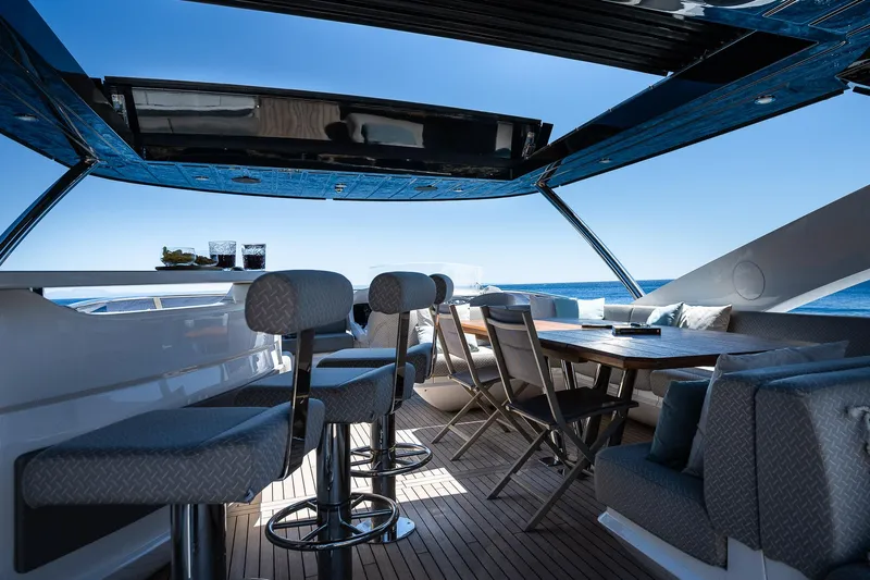 Seawater Yacht Photos Pics 