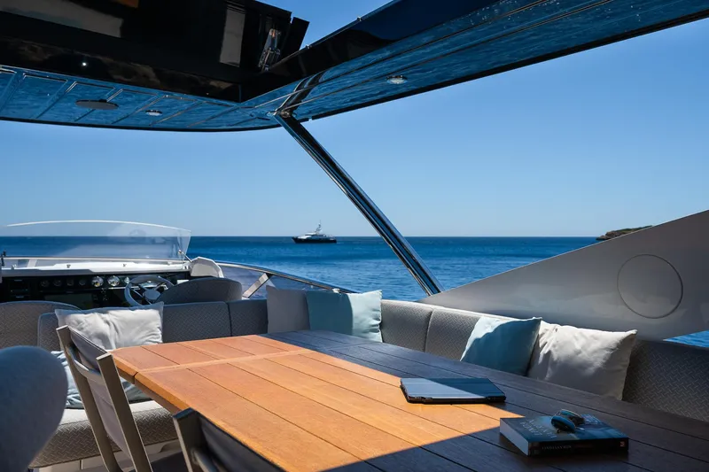 Seawater Yacht Photos Pics 