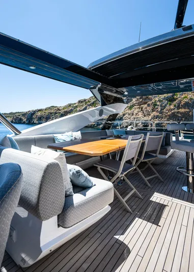 Seawater Yacht Photos Pics 