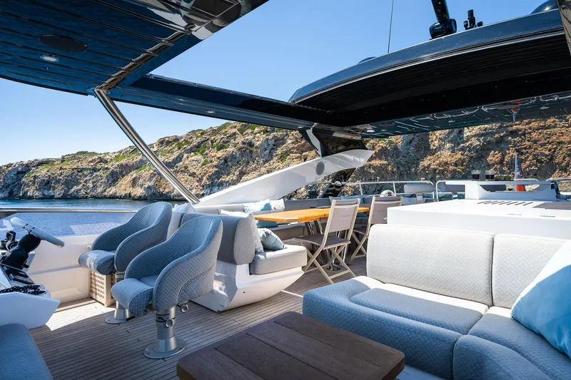 Seawater Yacht Photos Pics 