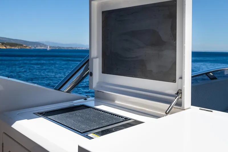 Seawater Yacht Photos Pics 