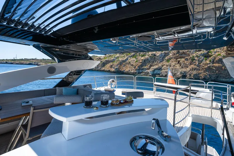 Seawater Yacht Photos Pics 