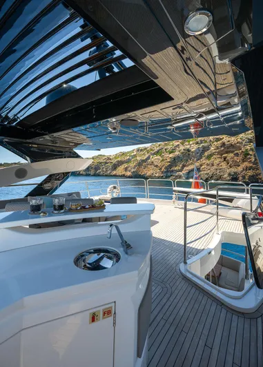 Seawater Yacht Photos Pics 