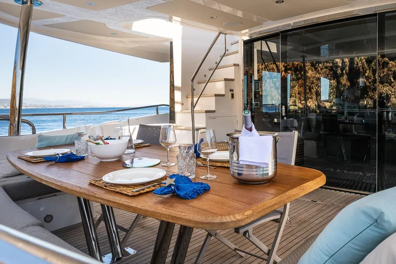 Seawater Yacht Photos Pics 