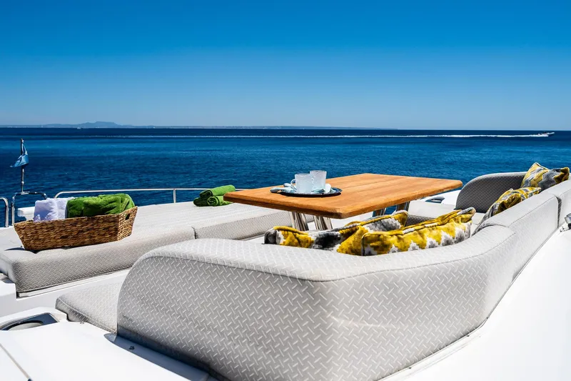 Seawater Yacht Photos Pics 