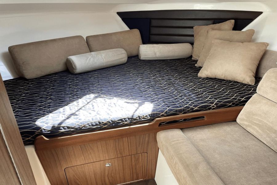 2014 Everglades 350LX