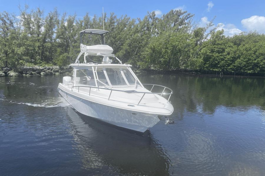 2014 Everglades 350LX