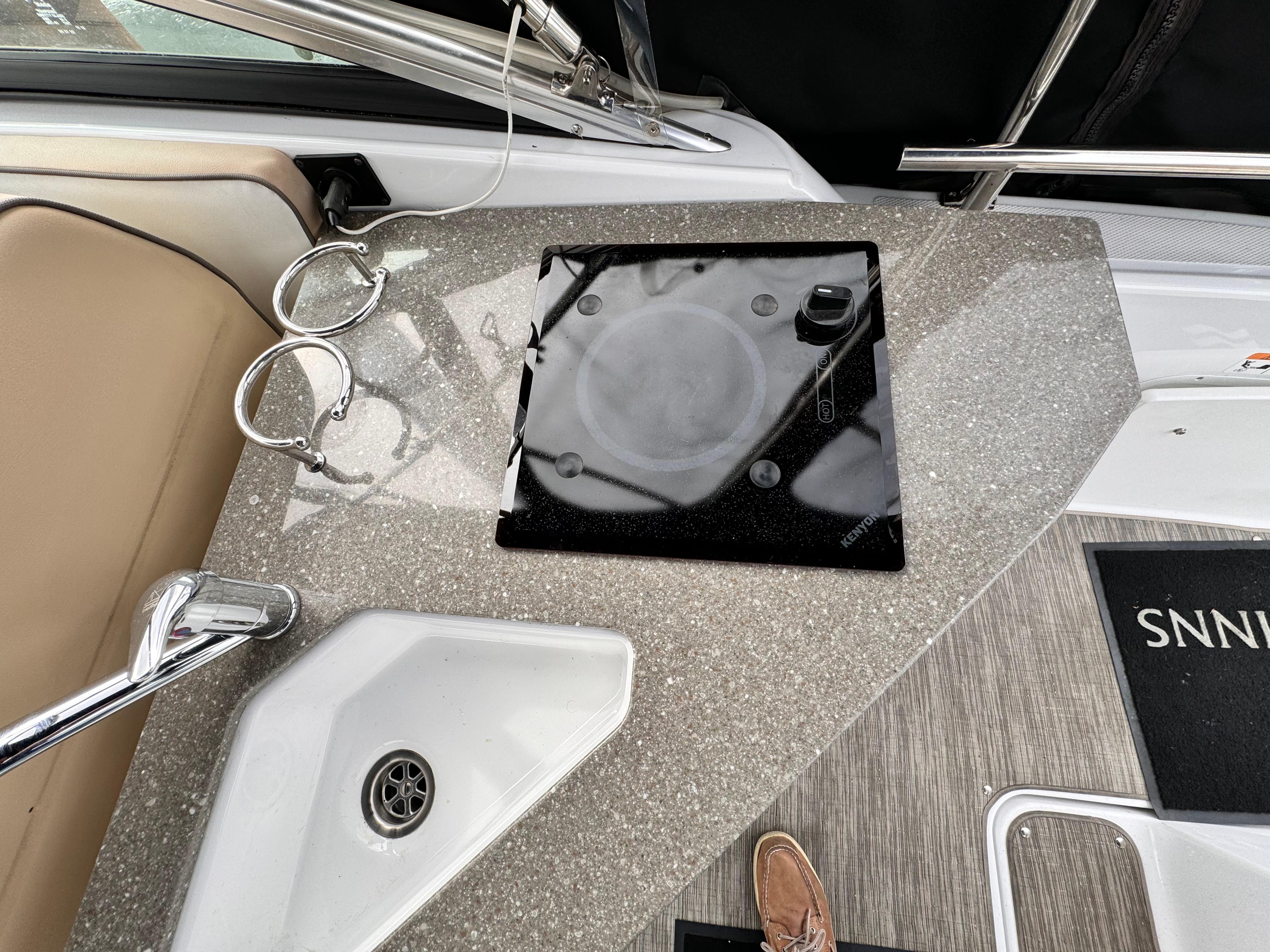 2020 Four Winns Vista 255 Bateaux de plaisance à vendre - YachtWorld