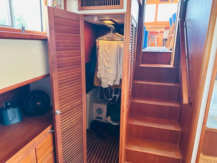 Sora Yacht Photos Pics 