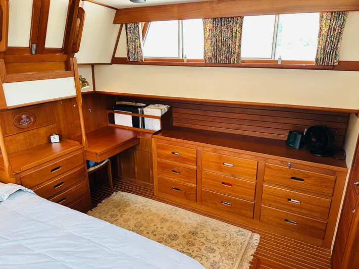 Sora Yacht Photos Pics 