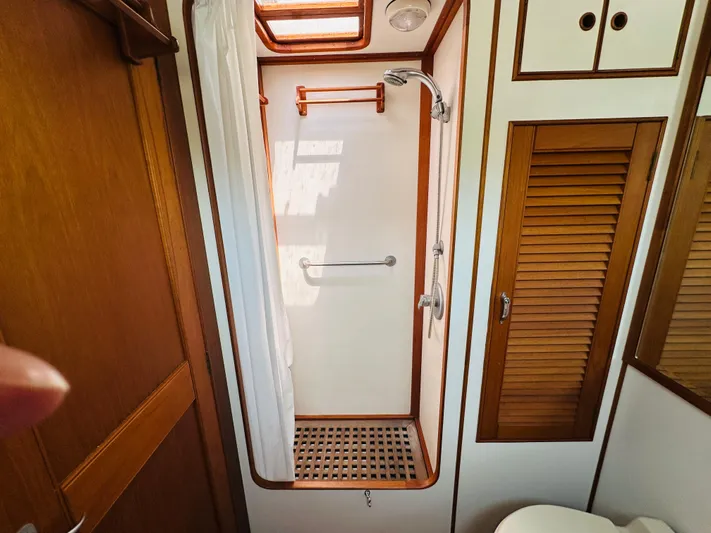 Sora Yacht Photos Pics 