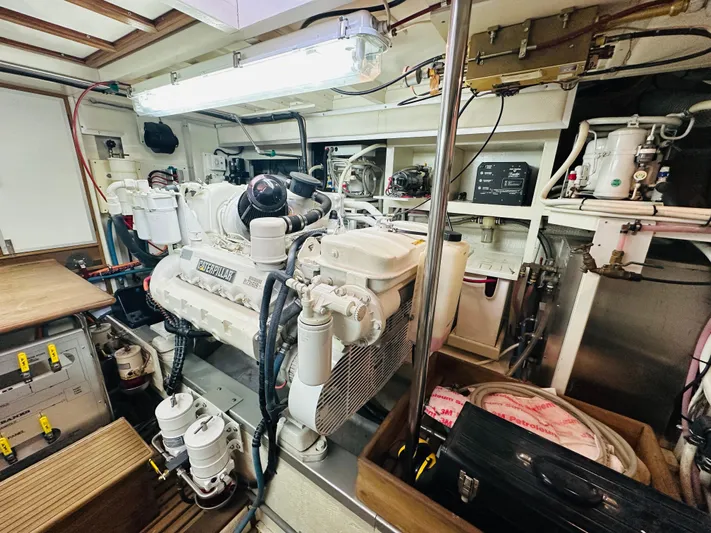 Sora Yacht Photos Pics 