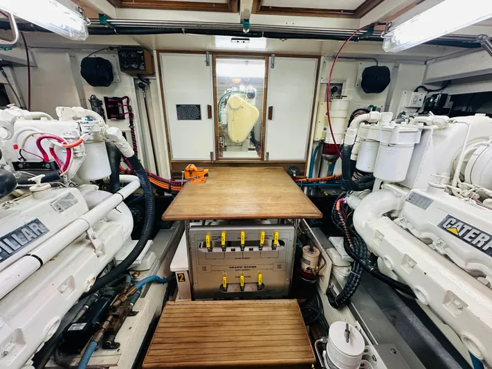 Sora Yacht Photos Pics 