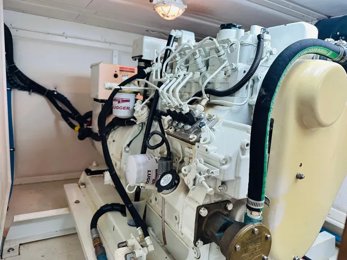 Sora Yacht Photos Pics 