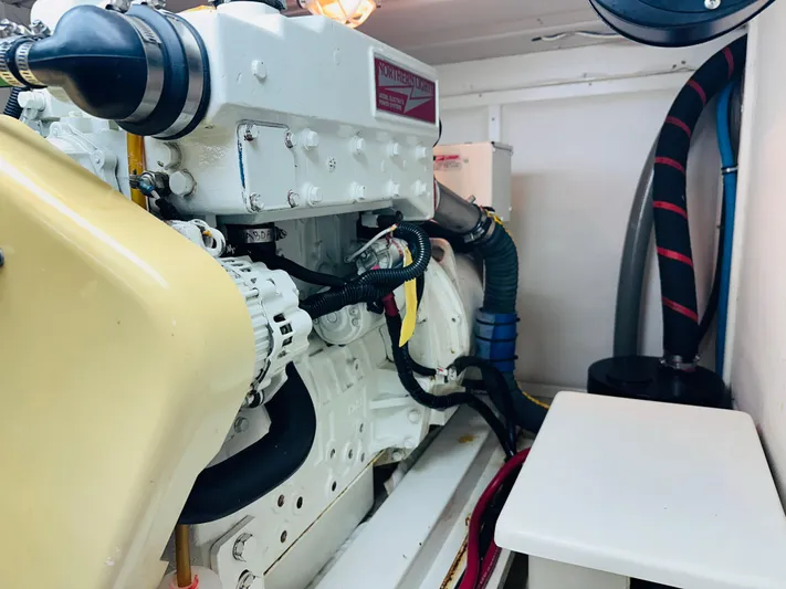 Sora Yacht Photos Pics 