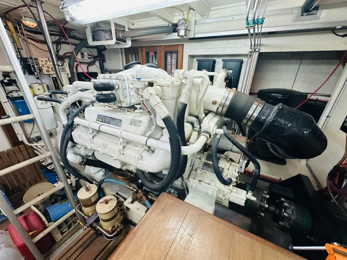 Sora Yacht Photos Pics 