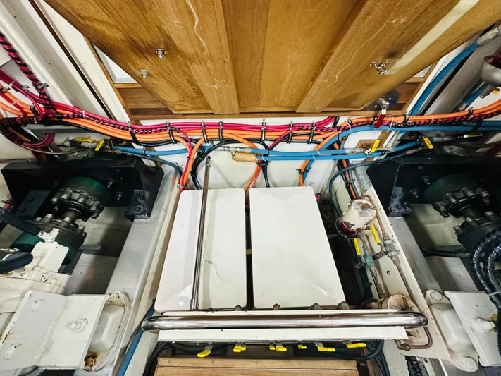 Sora Yacht Photos Pics 