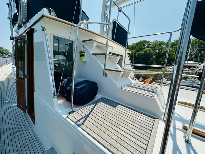 Sora Yacht Photos Pics 