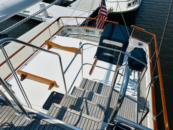 Sora Yacht Photos Pics 