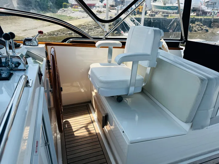 Sora Yacht Photos Pics 