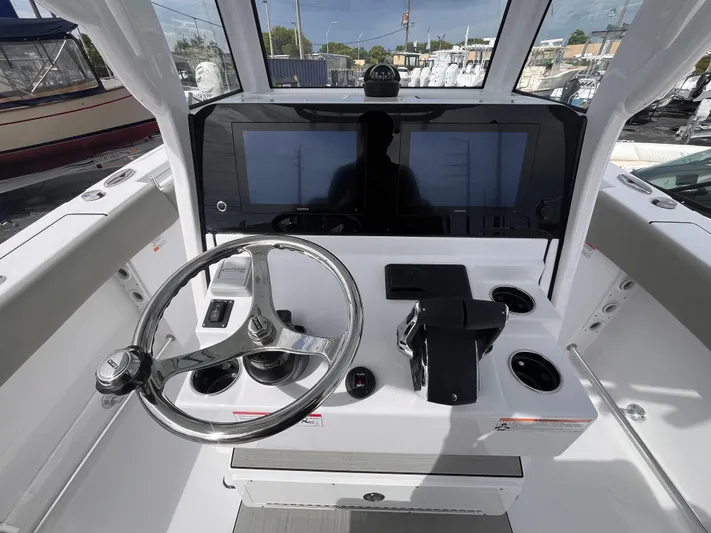  Yacht Photos Pics 2025 Sportsman 262 Open - Image 11