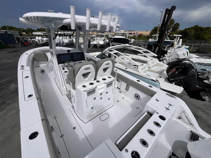  Yacht Photos Pics 2025 Sportsman 262 Open - Image 6