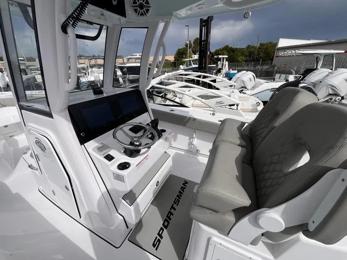  Yacht Photos Pics 2025 Sportsman 262 Open - Image 10