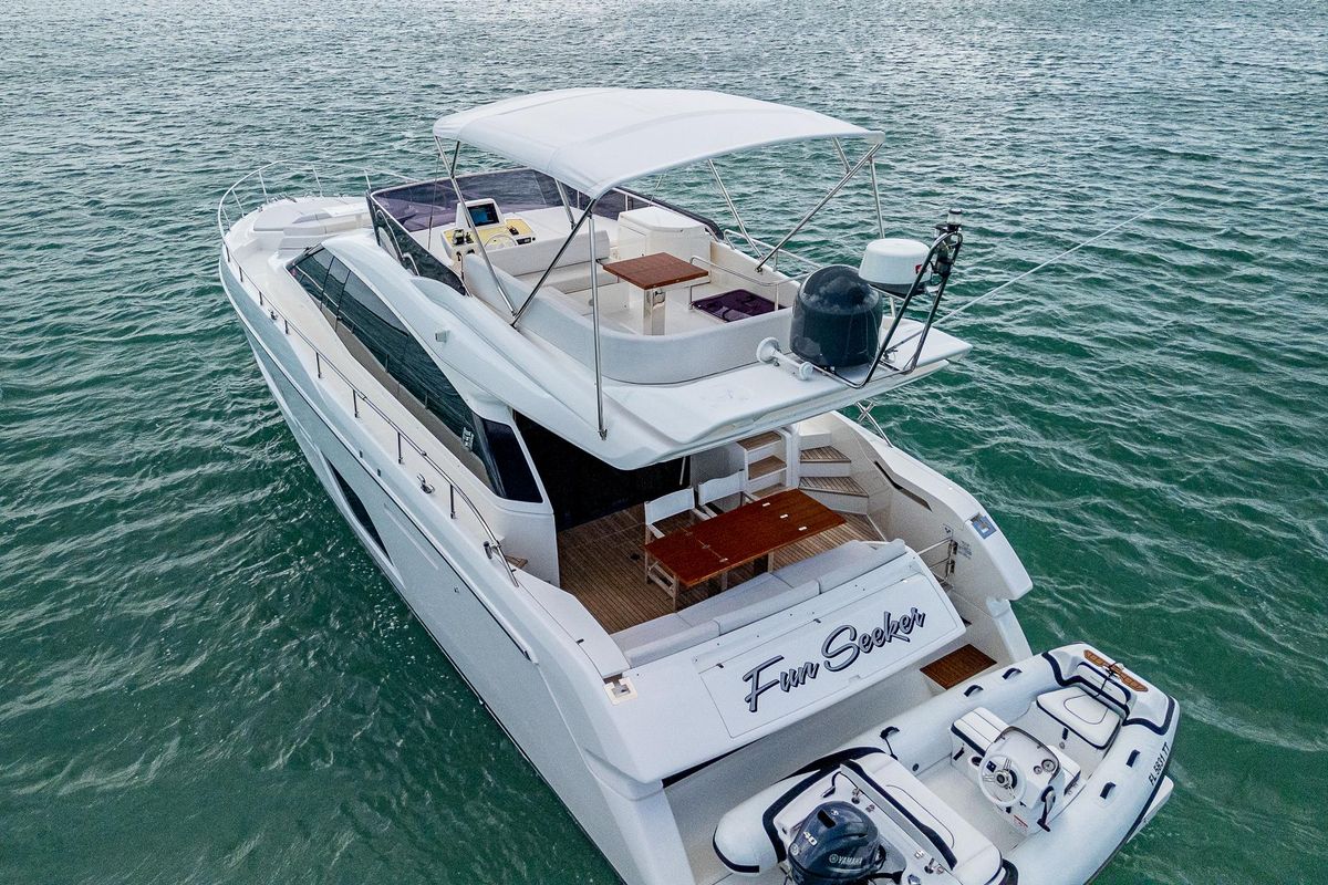 2018 Ferretti Yachts 55 
