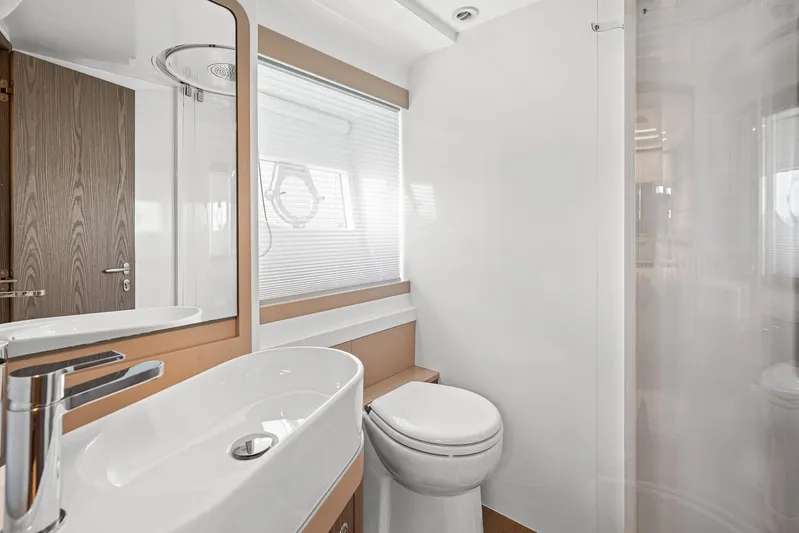 Funseeker Yacht Photos Pics 