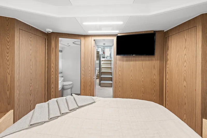 Funseeker Yacht Photos Pics 