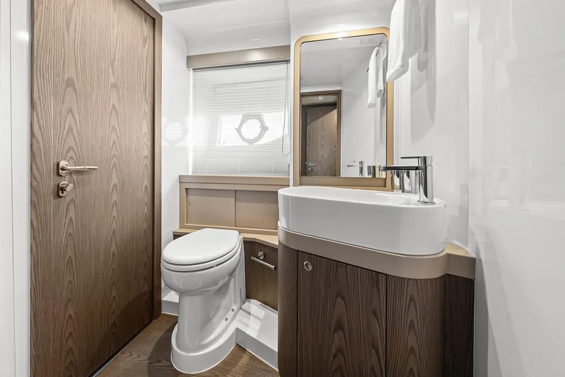 Funseeker Yacht Photos Pics 