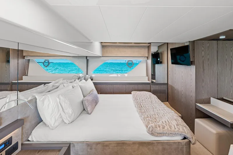 Funseeker Yacht Photos Pics 