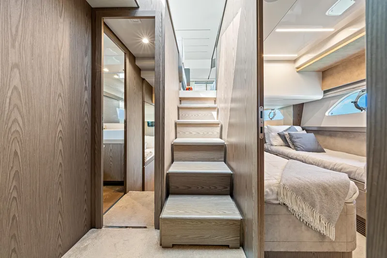 Funseeker Yacht Photos Pics 