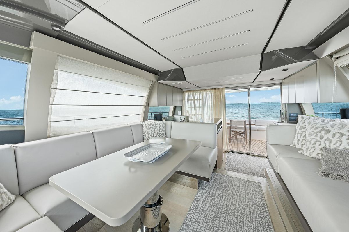 2018 Ferretti Yachts 55 