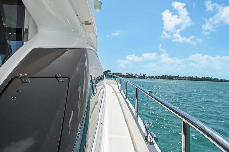 Funseeker Yacht Photos Pics 