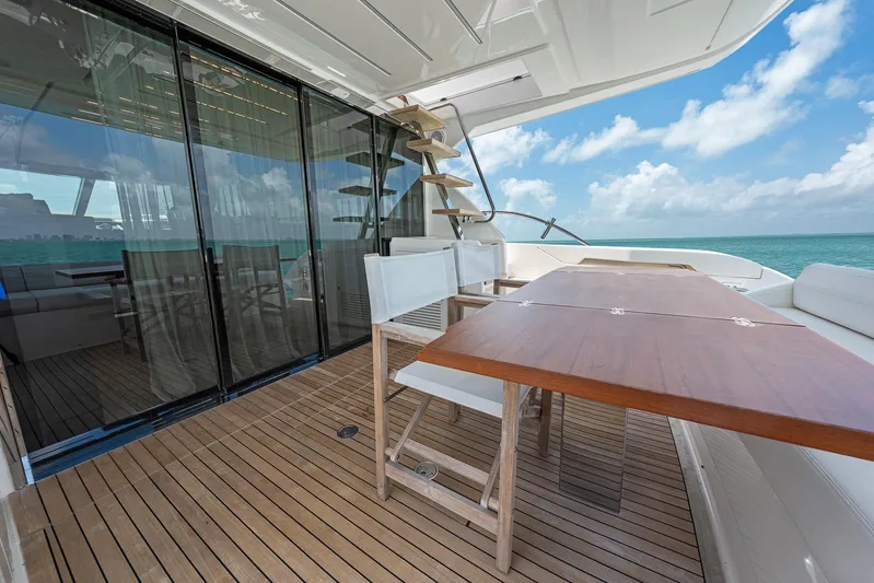 Funseeker Yacht Photos Pics 