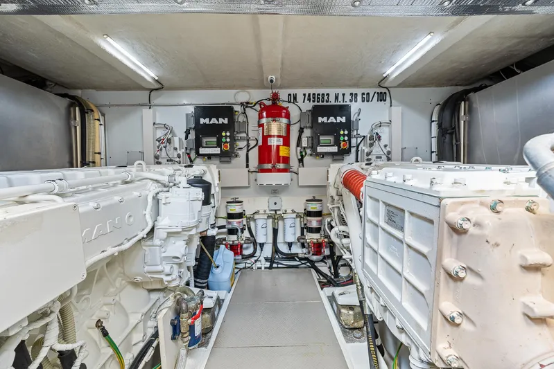 Funseeker Yacht Photos Pics 