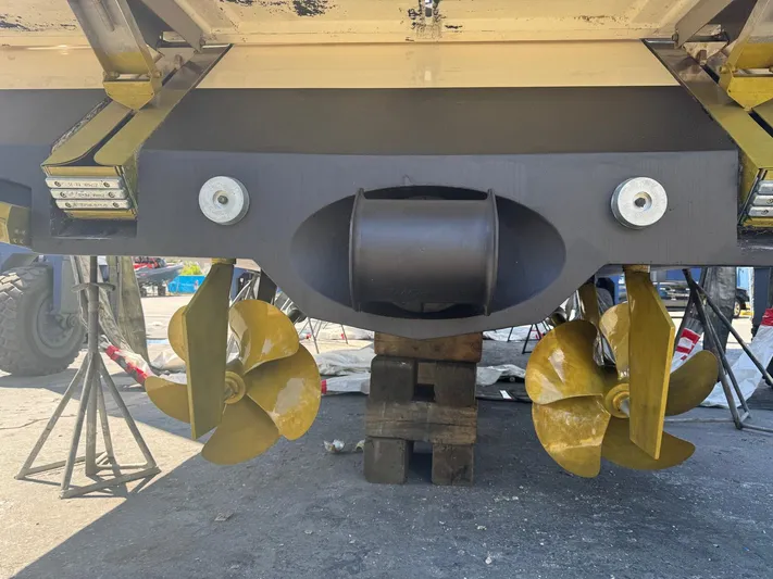 Funseeker Yacht Photos Pics 