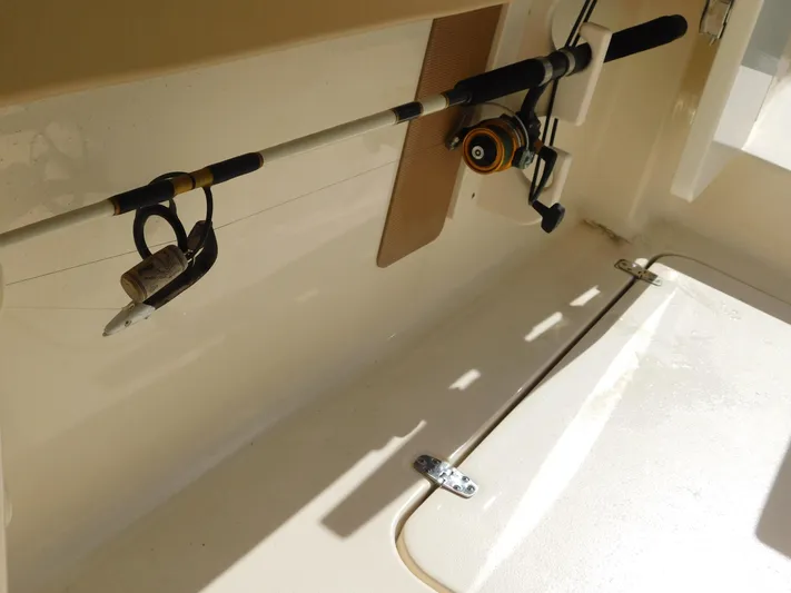 Patriot V Yacht Photos Pics 