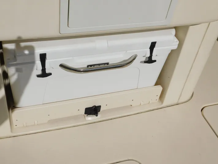 Patriot V Yacht Photos Pics 