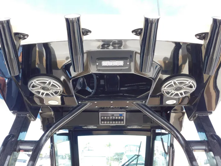 Patriot V Yacht Photos Pics 