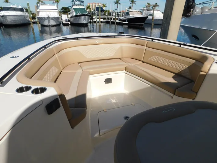 Patriot V Yacht Photos Pics 