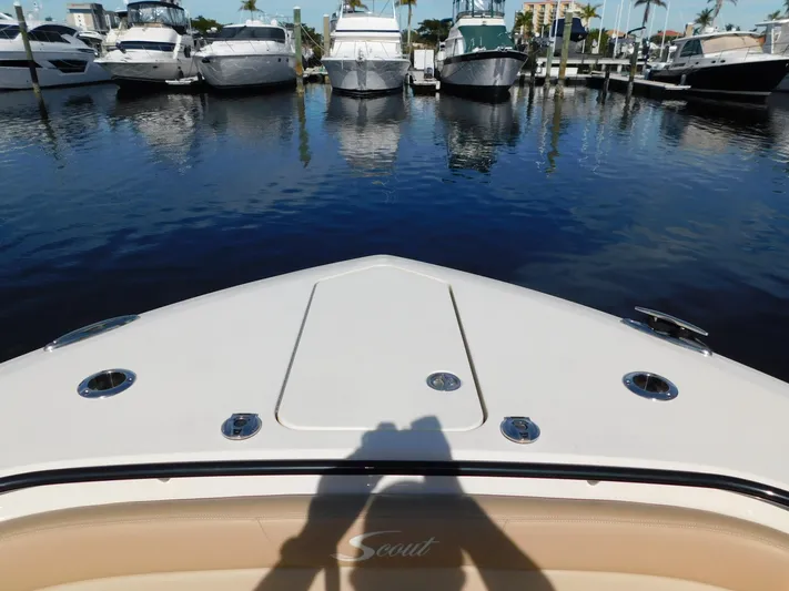 Patriot V Yacht Photos Pics 