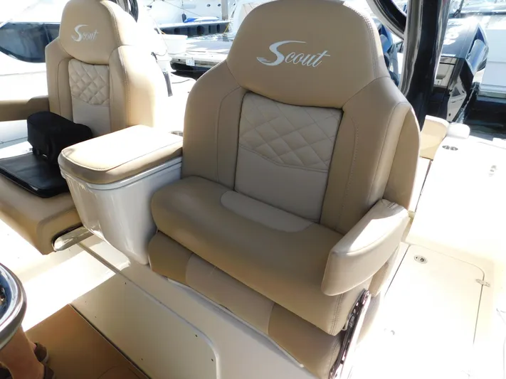 Patriot V Yacht Photos Pics 